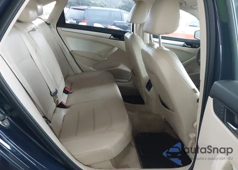 2013 Volkswagen Passat 2.5L Se from USA, damaged, VIN 1VWBP7A36DC070867